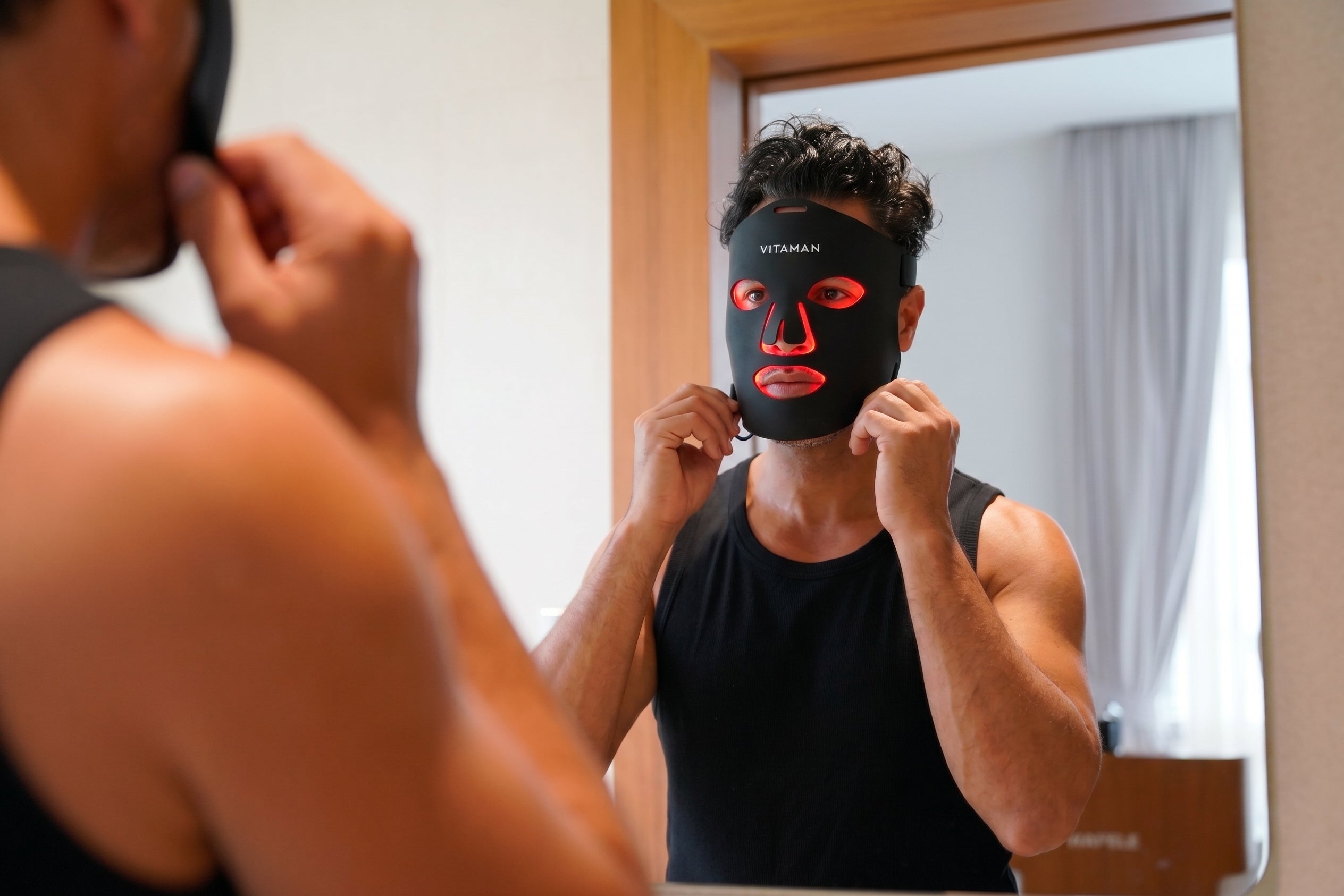 LED Red Light Face Mask with CryoCool Gel Pad